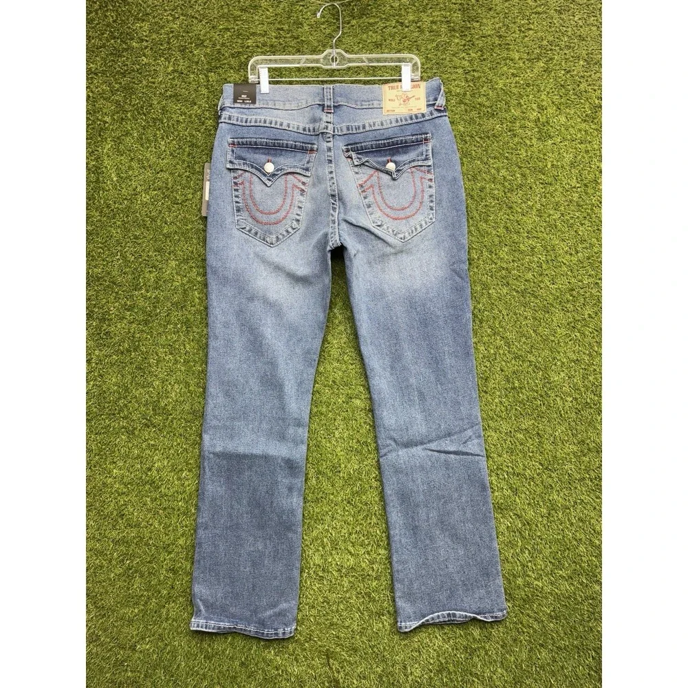 True Religion shop confidence